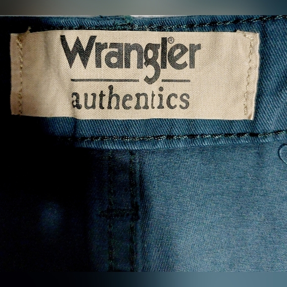 Wrangler Authentic Men's Big & Tall Premium Twill Cargo Shorts Midnight 50 - Picture 7 of 12